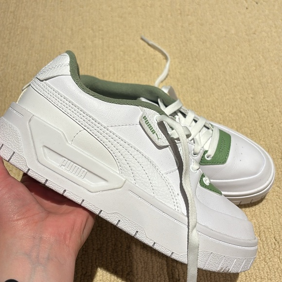 NWOT Puma Platform Sneakers - Picture 1 of 5